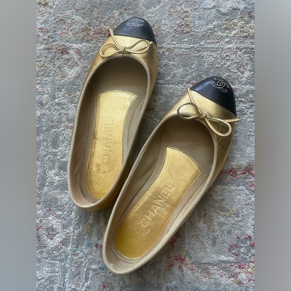 Chanel Gold Ballet Flats 35 - Picture 8 of 8